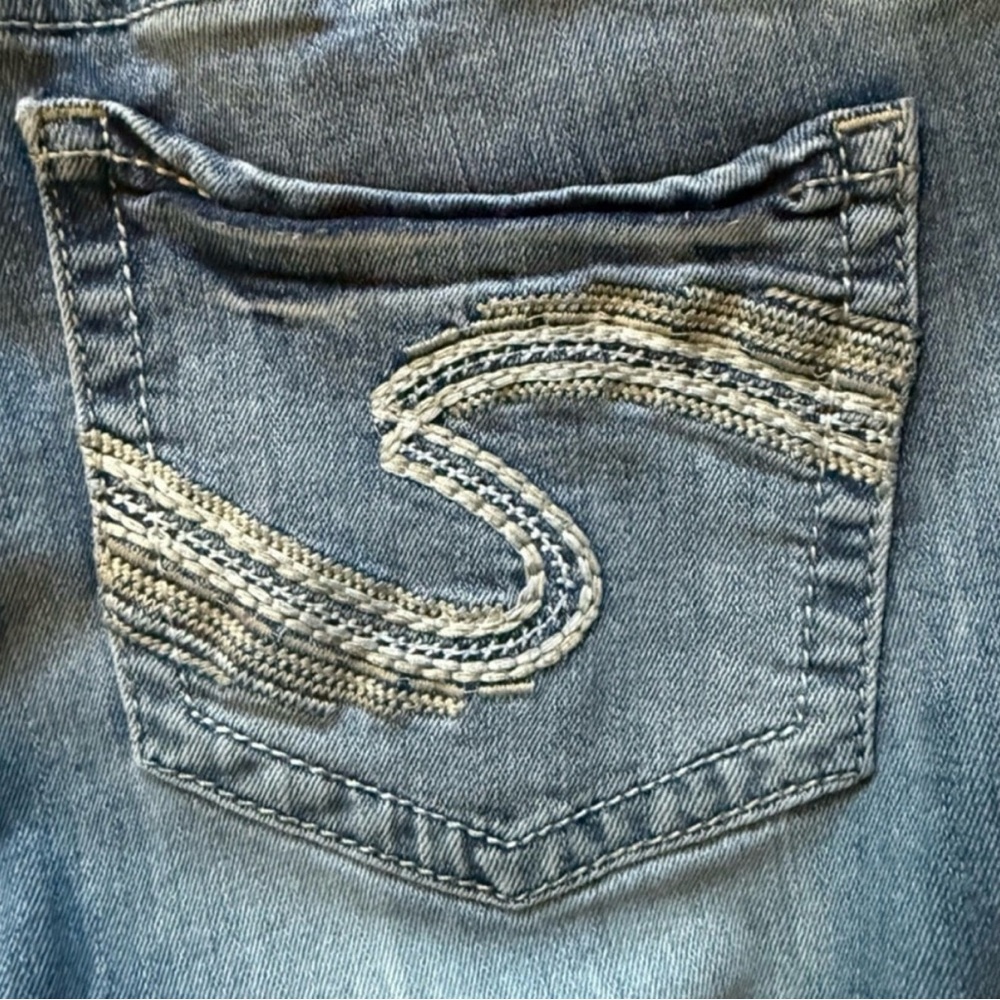 SILVER JEANS 🖤 Suki Mid Capri Jeans ✨ Size 31 Mid Rise Straight Leg - Picture 5 of 12